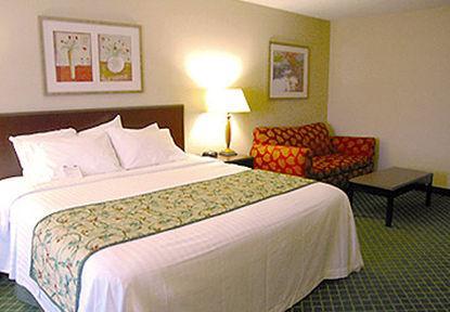 Fairfield Inn By Marriott Kalamazoo West Room photo